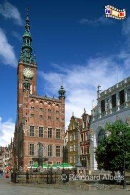 Das Ratusz Gl�wnego Miasta (Rechtst�dtische Rathaus) befindet sich an der Nordwestecke des Długi Targ (Langen Marktes)., Polen, Danzig, Gdańsk, Długi, Targ, Langer, Markt, Ratusz, Rathaus, Rechtstadt, Albers, Foto, foreal