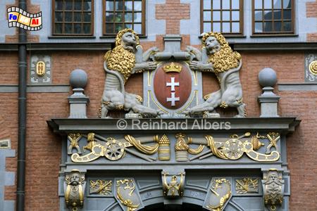 Das Danziger Stadtwappen an der Ostseite des Groen Zeughauses., Polen, Danzig, Gdańsk, Rechtstadt, Zeughaus, Arsenal, Wappen, Albers, Foto, foreal