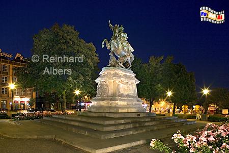 Denkmal fr den Polnischen Knig Jan III. Sobieski auf dem frheren Holzmarkt, heute Targ Drzewny. Das 1897 von T. Borącz geschaffene Denkmal stand ursprnglich in Lemberg und wurde 1965 in Danzig enthllt., Polen, Danzig, Gdańsk, Sobieski, Denkmal, Holzmarkt, Drzewny, Albers, Foto, foreal