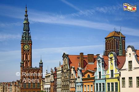 Długi Targ (Langer Markt), links im Bild der Rathausturm, rechts im Hintergrund die Marienkirche., Polen, Danzig, Gdańsk, Długi, Targ, Langer, Markt, Rechtstadt, Albers, Foto, foreal