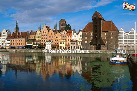Gdańsk (Danzig) - Das Krantor (poln. Żuraw) wurde 1442-44 errichtet, Polen, Danzig, Gdańsk, Lange Brcke, Długi, Pobrzeże, Krantor, Mottlau, Albers, Foto, foreal,
