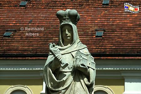 Trzebnica (Trebnitz) - Die Heilige Hedwig stiftete 1203 das Zisterzienserkloster als erstes Frauenkloster in Schlesien, Polen, Polska, Schlesien, Kloster, Zisterzienser, Hedwig, Trebnitz, Trzebnica