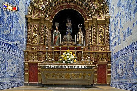 Almansil - Kirche des Heiligen Laurentius mit Azulejos und vergoldeten Schnitzereien., Portugal, Algarve, Almansil, Lourenco, Altar, Foto, Albers, foreal,