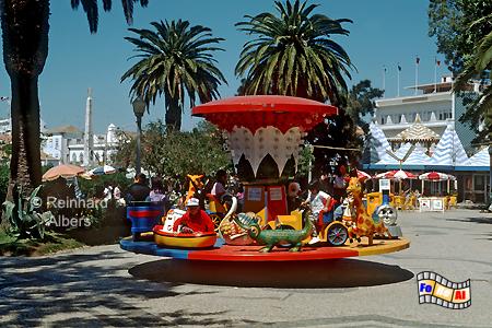 Kinderkarussell im Jardim Manuel Bivar in Faro, Portugal, Algarve, Faro, Karussell, Albers, Foto, foreal,