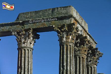 Evora - Diana-Tempel aus der Zeit der Rmer., Portugal, Alentejo, Evora, Tempel, Foto, Albers, foreal,