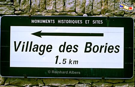 Village des Bories - Freilichtmuseum tradioneller Steinhtten in der Nhe von Gordes, Frankreich, France, Provence, Borie, Steinhtten, Freilichtmuseum, Gordes, foreal, Albers