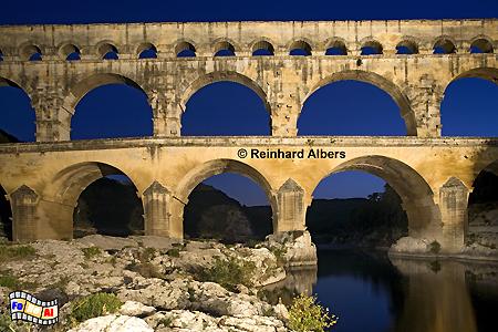 Pont du Gard zur blauen Stunde, Frankreich, France, Provence, Pont, Gard, Gardon, Aquadukt, foreal, Albers