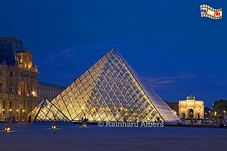 Louvre - Pyramide, entworfen von amerikanischen Architekten chinesischer Abstammung Ieoh Ming Pei., Frankreich, France, Paris, Louvre, Pyramide, Ming, Pei, Albers, foreal,