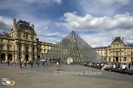 Louvre - Cour Napolon mit Glaspyramide, Frankreich, France, Paris, Louvre, Cour, Pyramide, foreal, Albers,