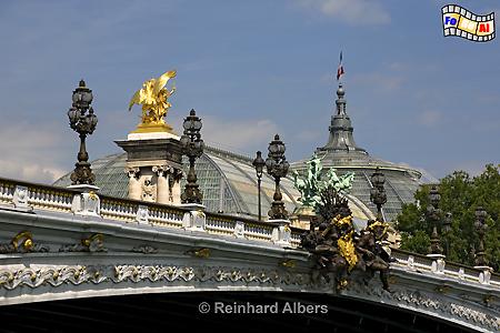 Pont Alexandre III und Grand Palais im Hintergrund., Frankreich, France, Paris, Pont, Alexandre III, Grand Palais, Albers, foreal,