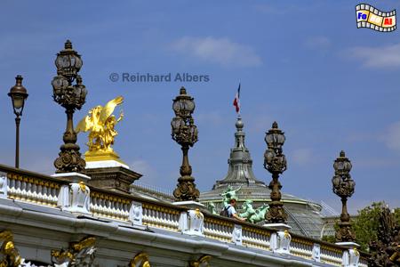 Pont Alexandre III mit Grand Palais im Hintergrund., Frankreich, France, Paris, Pont, Alexandre III, Grand Palais, Albers, foreal,