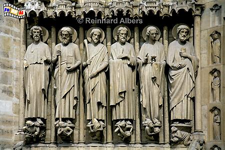 Apostelfiguren im Portal der Kirche Notre Dame, Paris, Notre Dame, Kathedrale, Portal, Albers, Foto, foreal,