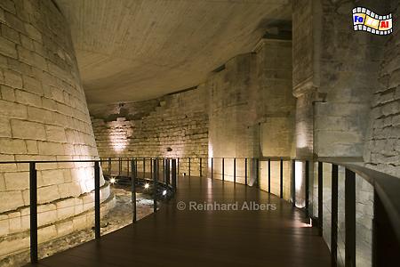 Louvre - Festungsmauern des mittelalterlichen Louvre im Souterrain, Frankreich, France, Paris, Louvre, Ancien Louvre, foreal, Albers