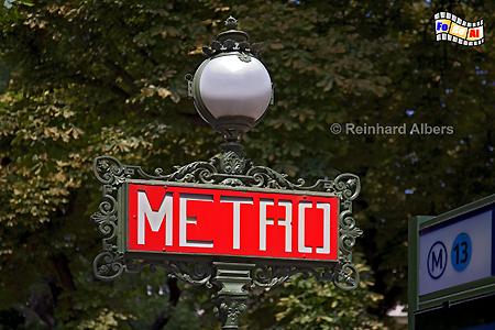 Historisches Schild einer Metrostation, Frankreich, France, Paris, Metro, foreal, Albers