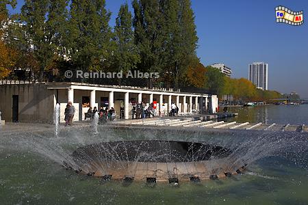 Moderner Brunnen am Basiin de la Villette, Paris, Fontaine, Bassin, Villette, Albers, Foto, foreal,