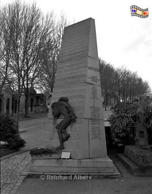 Mahnmal f�r die frz. Opfer im KZ Mauthausen auf dem Friedhof P�re Lachaise., Paris, Mahnmal, P�re Lachaise, Friedhof, Cimti�re, Albers, Foto, foreal,