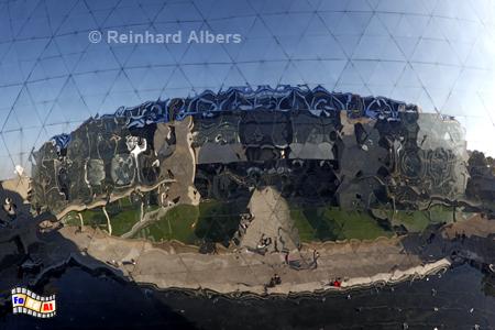 Spiegelung der Cit� des Scienes et de l'Industrie in der fassade des G�odekinos., Paris, G�ode, Cit�, Sciences, Albers, Foto, foreal, Villette,