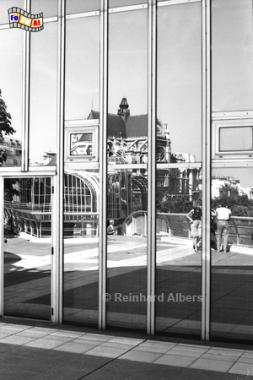 Spiegelung in der fassade vom Forum des Halles., Paris, Forum des Halles, Albers, Foto, foreal,