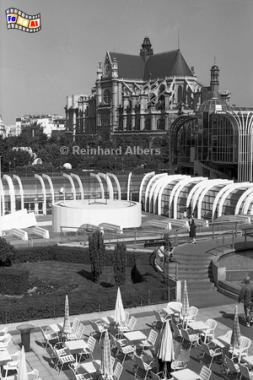 Forum des Halles, im Hintergrund die Kirche Saint-Eustache., Paris, Eustache, Kirche, Eglise, Albers, Foto, foreal, Forum des Halles,
