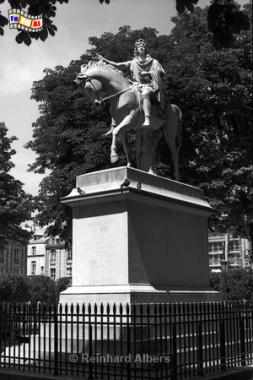Denkmal fr Louis XIII auf dem Place des Vosges., Paris, Place des Vosges, Louis XIII, Albers, Foto, foreal,