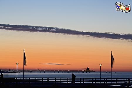 Abendrot am Strand von Ahlbeck mit der Seebrcke von Heringsdorf im Hintergrund., Mecklenburg, Vorpommern, Ahlbeck, Usedom, Seebrcke, Albers, Foto, foreal,