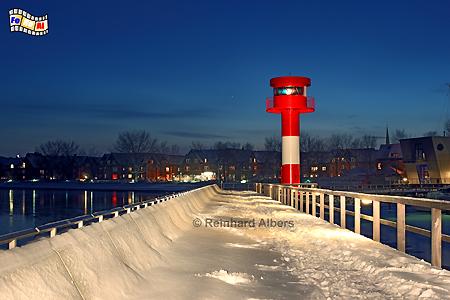 Neuer Leuchtturm von Eckernfrde im Winter zur blauen Stunde., Eckernfrde, Leuchtturm, Frde, Ostsee, Winter, Hafen, Foto, foreal, Albers,