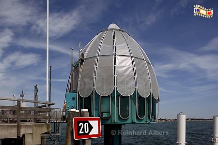 Grmitz - Tauchgondel zur Besichtigung der Unterwasserwelt., Ostsee, Grmitz, Seebrcke, Ostholstein, Tauchgondel, Albers, Foto, foreal,