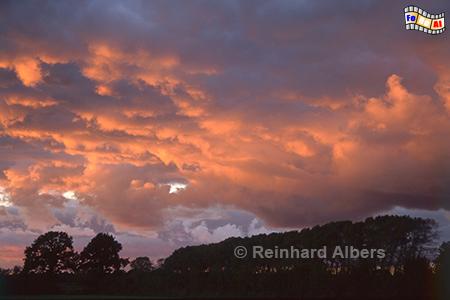 Abendhimmel bei Husberg stlich von Neumnster., Abendhimmel, Abendrot, Husberg, Albers, Foto, foreal,