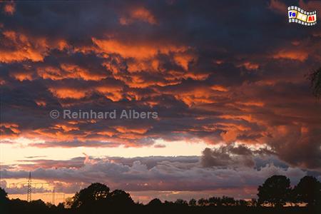 Abendhimmel bei Husberg stlich von Neumnster., Abendhimmel, Abendrot, Husberg, Albers, Foto, foreal,