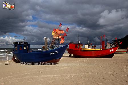 Fischerboote am Strand in Międzyzdroje (Misdroy)., Polen, Polska, Pommern, Ostseekste, Misdroy, Międzyzdroje, foreal, Foto, Albers,