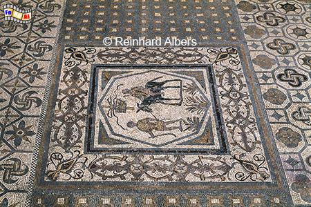 Conimbriga, Fu�bodenmosaik in r�mischer Siedlung s�dlich von Coimbra., Portugal, R�mer, Conimbriga, Siedlung, Mosaik, Albers, Foto, foreal,
