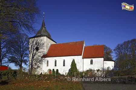 Bosau: St. Petri-Kirche, Schleswig-Holstein, Ostholstein, Bosau, Pl�ner See, Petrikirche, Vicelin, Albers, Foto, foreal,