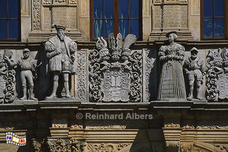 Brzeg (Brieg) - Schloss Renaissancefassade mit Piastenfrst Georg und Gemahlin Barbara von Brandenburg., Polen, Schlesien, Brzeg, Brieg, Schloss, Piasten, Albers, foreal,