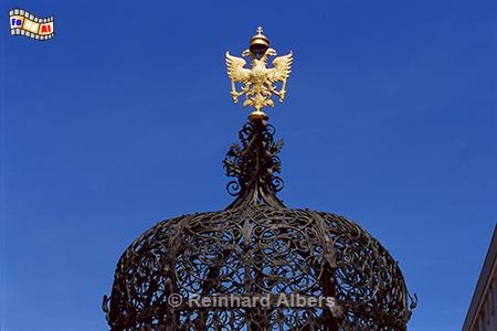 Nysa (Neiße) - Schmiedeeiserner Baldachin über einem Brunnen von Wilhelm Helleweg aus dem Jahr 1686, auch Bienenkorb genannt, Polen, Schlesien, Nysa, Neiße, Helleweg, Brunnen, Bienenkorb, Albers, Foto, foreal,