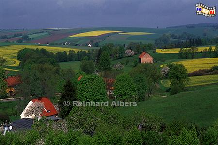 Landschaft bei Wambierzyce (Albendorf) im Glatzer Bergland., Polen, Schlesien, Glatzer Land, Wambierzyce, Albendorf, Landschaft, Obstblte, Albers, Foto, foreal,