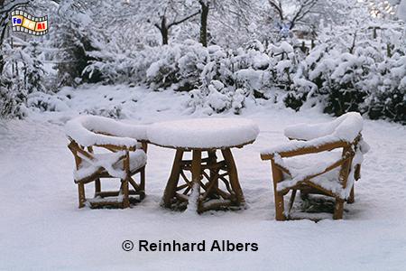 Bordesholm whrend der Schneekatastrophe im Februar 1979., Schleswig-Holstein, Schneekatastrophe, Bordesholm, Winter, Schnee, Albers, Foto, foreal,