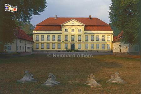 Gut Emkendorf, Schleswig-Holstein, Emkendorf, Gut, Naturpark, Westensee, Albers, Foto, foreal,